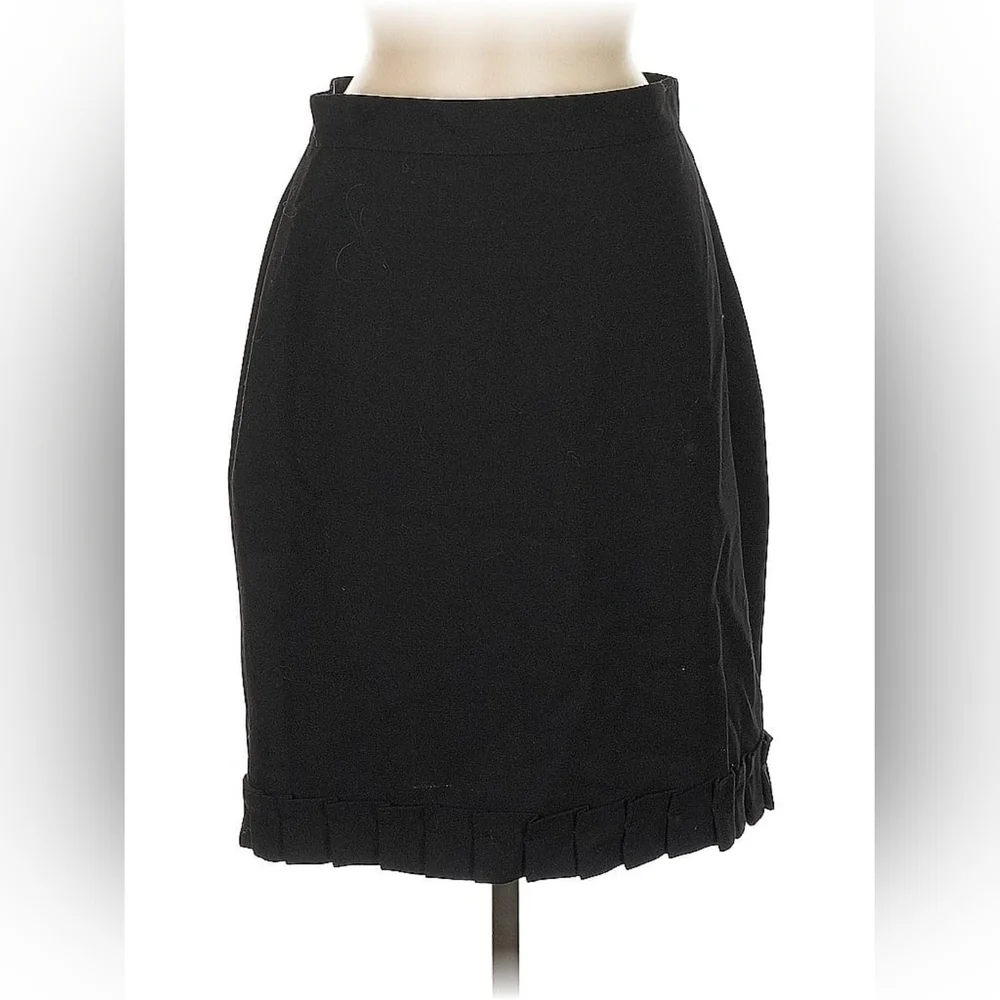Kate Spade Black Wool Shift Skirt with Pleated Hem – Size 6 (EUC)